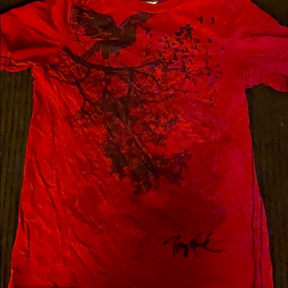 Tony hawk red shirt